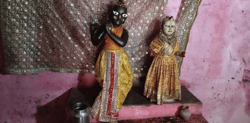 Krishna Kubja Temple Mathura: History, Significance, Darshan Timings, Aarti Schedule, Location, Entry Rules and Complete Guide