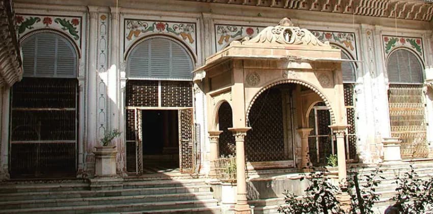 Shri Gopinath Ji Temple Vrindavan