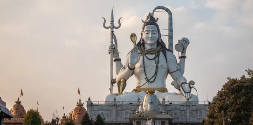 Char Dham Temple Vrindavan – Darshan, Arti Timing, Significance, Entry, Location Details & Complete Guide